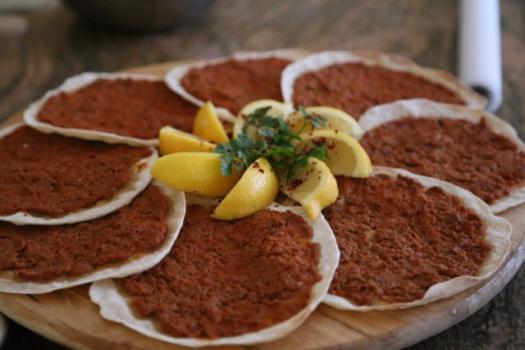 Kosher Lahmahgene 10 Pieces